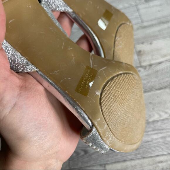 RAMPAGE Fayrah Silver Glitter Embellished Strap Ankle Heels Size 6 - Picture 5 of 8